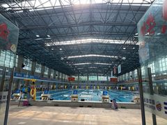 -奥冠体育华师附中恒温游泳馆