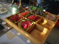 -犇牛记·鲜牛肉火锅