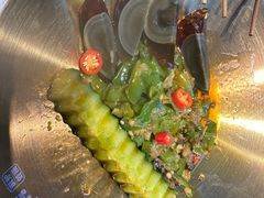 青椒皮蛋-老佛爷铜炉蛙锅(东门老街店)