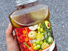 -沪上阿姨·臻选茶饮(上海环球港店)