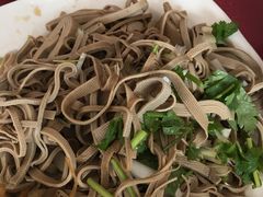 -溢心园香河肉饼总店