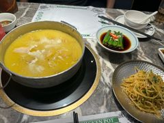 -禄婶鸡煲·打边炉