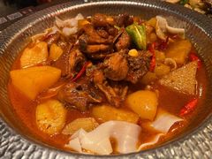 沙湾原始大盘鸡-丝路金桃·新疆菜(徐汇店)