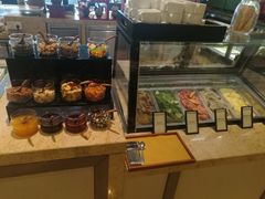 -大中华希尔顿酒店-念自助餐·嗨啤·小龙虾
