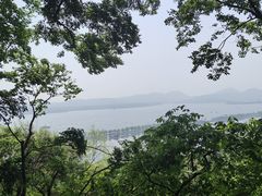 -宝石山