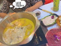 -鲜入围煮花胶鸡海鲜火锅
