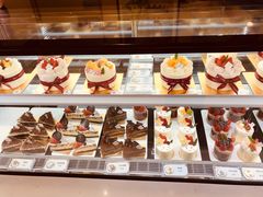 -花花卷卷·鲜食蛋糕(静安久光百货店)