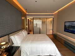 -深圳国际会展中心希尔顿酒店(前海华发冰雪世界店)