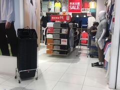 -优衣库(南京建邺万达广场店)