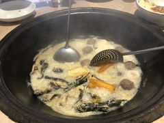 -陈大锅·岳阳鱼馆·地道岳阳菜(美食街店)