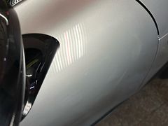 -鲨鱼皮汽车凹陷玻璃修复(静安店)