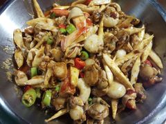 -东来菜馆•手抓海鲜家常菜•海鲜锅贴(鸽子窝店)