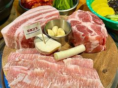 -唯成•韩国炭火烤肉 유성고기