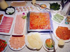 -二荆条·蜀鲜汇城市森林火锅