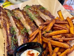 -LESCEDARS Brasserie Bistro香柏树