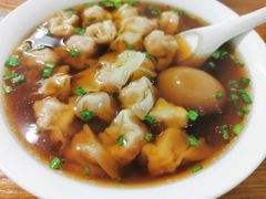 红汤鲜肉小馄饨-吴家馄饨
