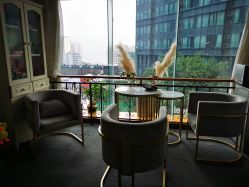 -爱的化妆工作室(雅地天际店)