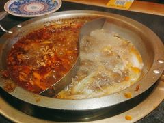 -沸炉重庆老火锅(军事博物馆店)