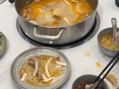 -喃喃椰·糟粕醋·椰子鸡火锅(七堡花园店)