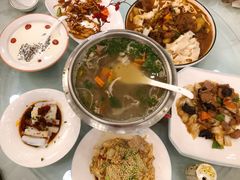 -马尔龙新疆饭店·清真(瑞景店)