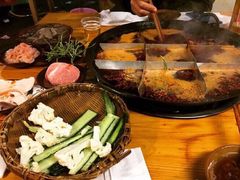 -岗上渣渣老火锅(两路口店)