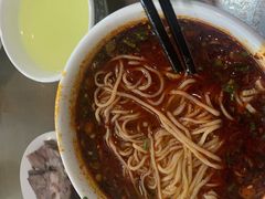 -吾穆勒蓬灰牛肉面·清真(北滨河中路店)