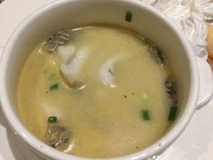 -大中华希尔顿酒店-念自助餐·嗨啤·小龙虾