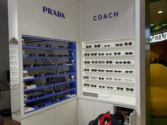 -美式眼镜·授权蔡司.依视路.尼康.豪雅.明月(南翔印象城店)