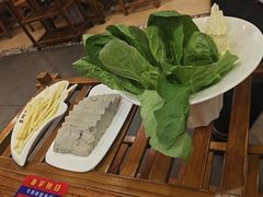 -亮欢寨酸汤鱼(沙冲路店)