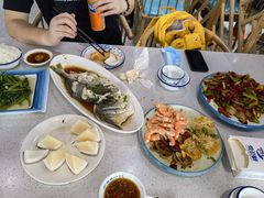 -锦里海景海鲜餐厅.三亚老字号(亚龙湾中心广场店)