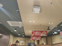 -海底捞火锅(宝龙广场夜宵主题店)