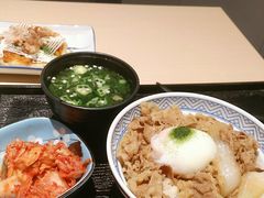 招牌和味牛肉饭-吉野家(上海美罗城店)
