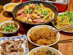 -万记麻辣烫国展总店