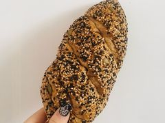 黑芝麻面包-焙丽拾光(麦凯乐直营店)