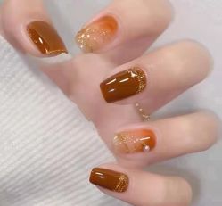 -悦指间美甲美睫