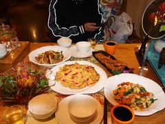 -月亮眼花园餐厅书吧酒吧