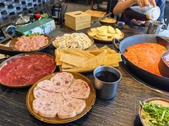 -冯校长老火锅(中联广场店)