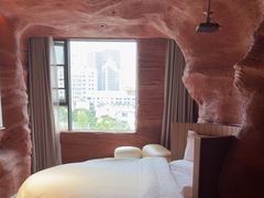 -幸栖洞穴设计酒店(成都春熙路店)