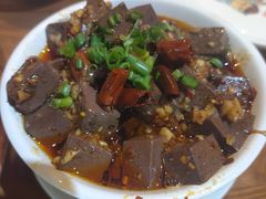 -炉小二铜锅牛蛙•川湘菜(三里屯店)