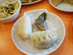 叶儿粑-龙抄手(春熙路总店)