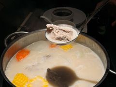 澳门鸡脚猪骨煲（小）-官也街澳门火锅(新源里店)