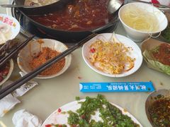 -赵美丽·重庆社区火锅·直营店(火车东站·中豪国际店)