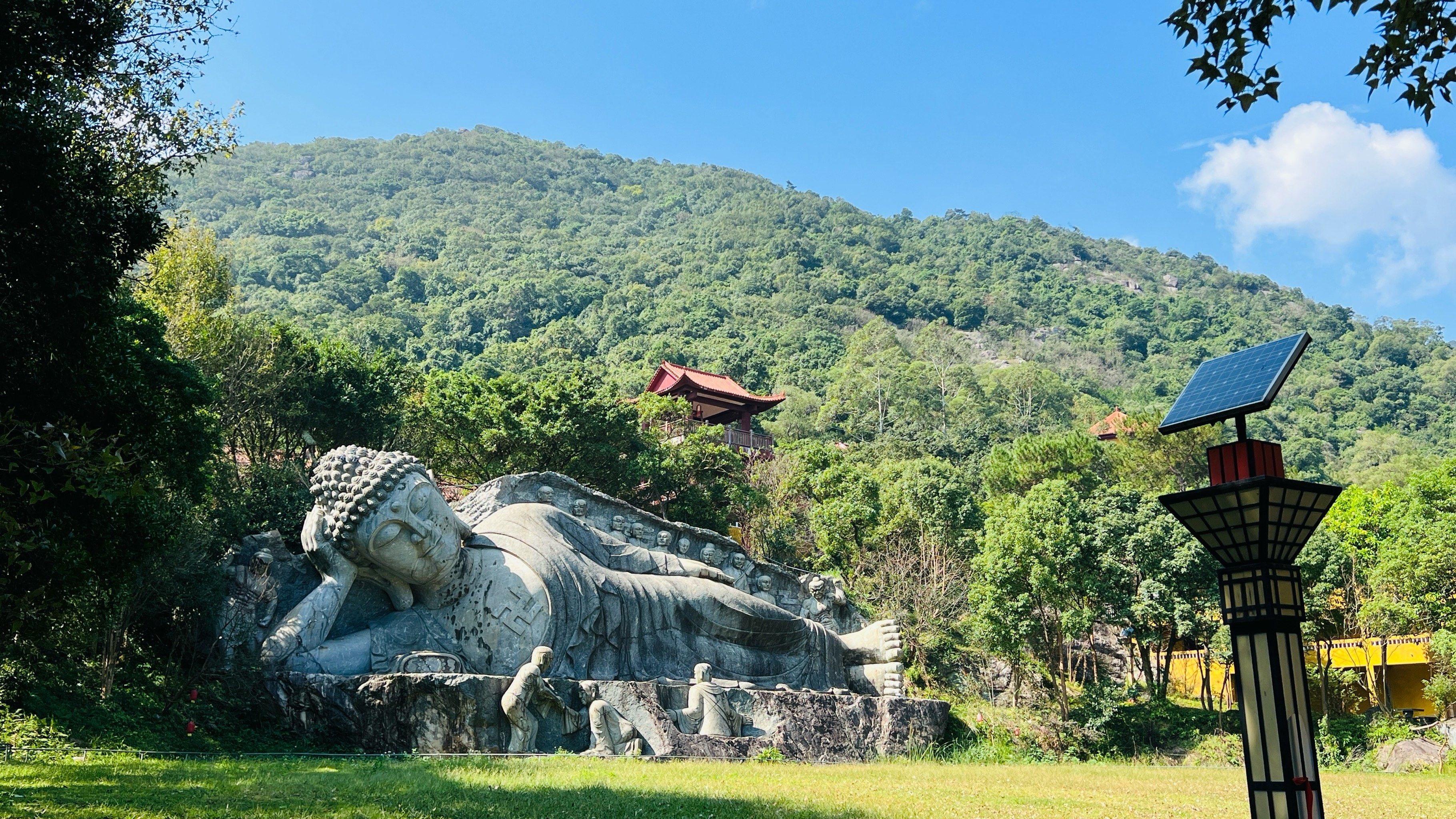 心灵触摸的佛教圣像长乐潭头法王寺之卧佛