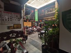 -蔼若春.传承三十年云南菜(金碧公园店)