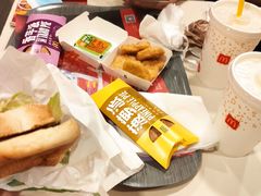 -麦当劳(民盈·国贸城店)