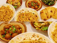 -李与白包子铺(桐梓林店)