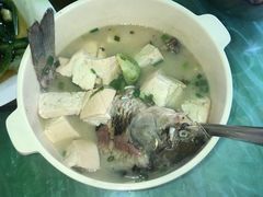野生黄骨鱼豆腐汤-鱼乐岛餐厅·户外花园主题餐厅