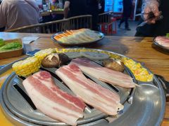 -青瓦炭韩潮烤肉(花园道店)