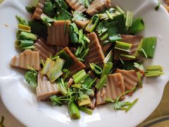 -华龙特色大骨鸡农家菜馆