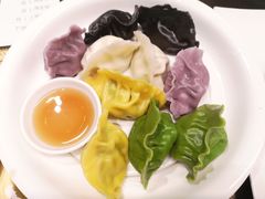 五味海鲜水饺拼盘-东莱馋房(陆家嘴店)